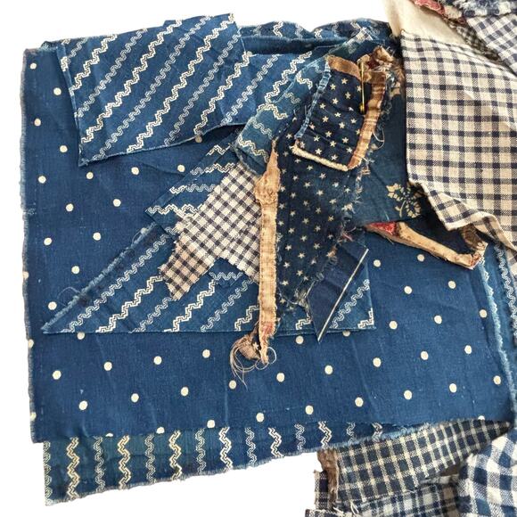 Vintage Homespun Quilting fabric remnants quilt block blue & white textile - Picture 1 of 12